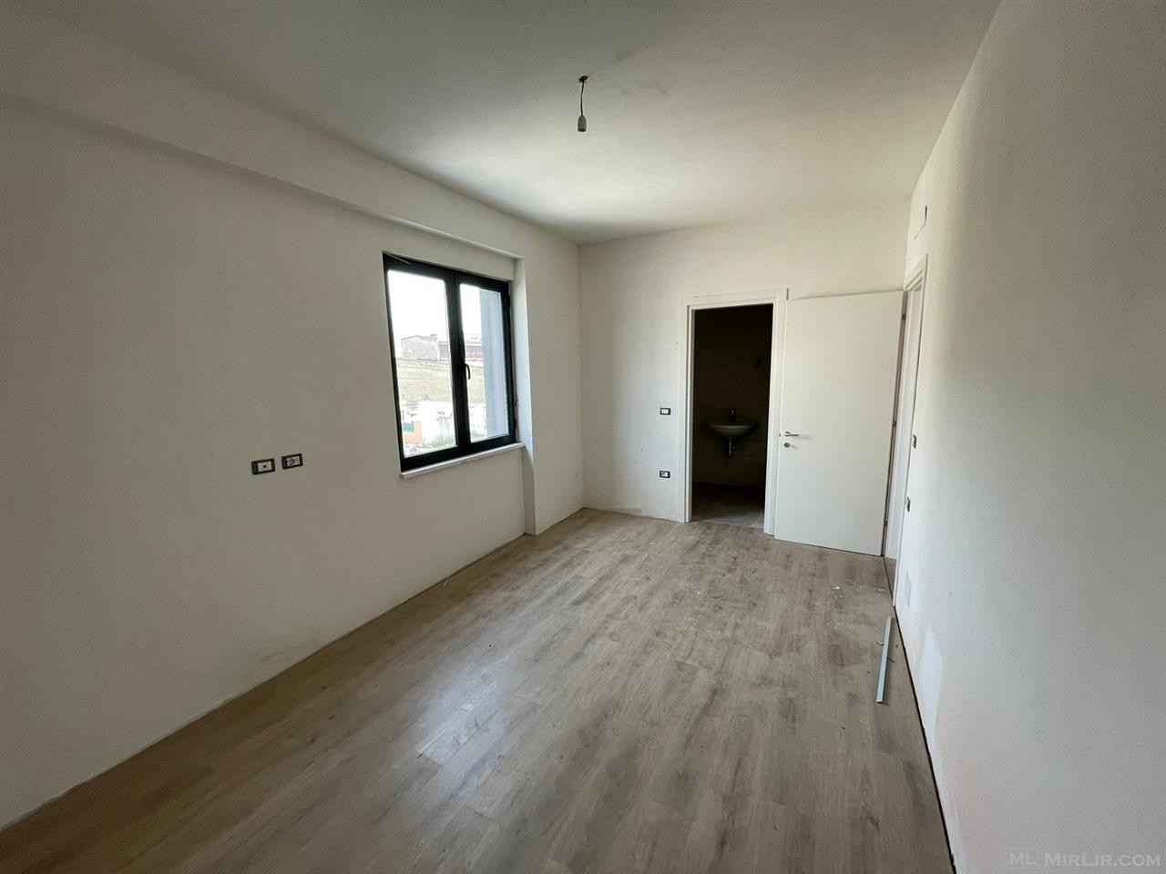 Shitet, Apartament 3+1+2, Jordan Misja, Tiranë.