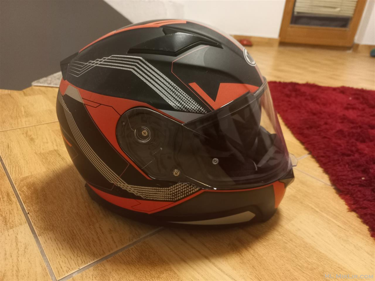 Shitet Helmeta nga Austria  MTR