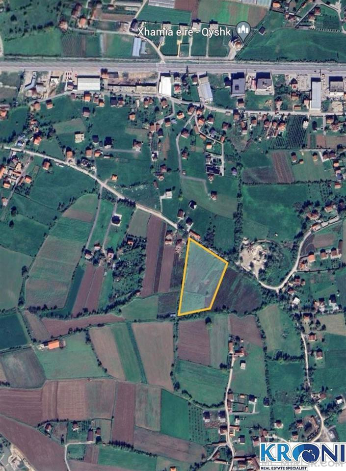 Shitet parcela , 1 hektar e 10 ari ne Qyshk - Peje 