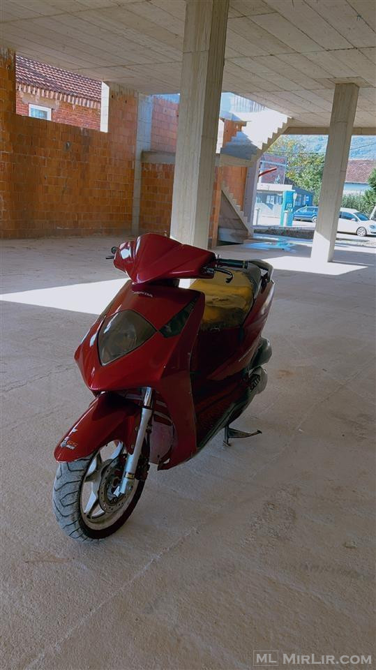 Honda Dylan Skuter 125cc