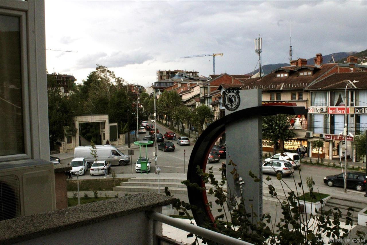 Shitet banesa ne Prizren