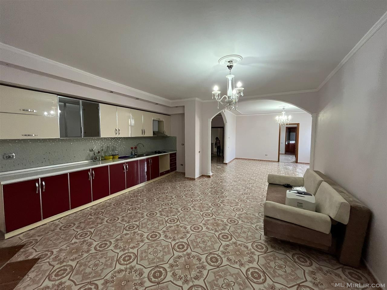 Shitet super Apartament 2+2+2 Ballkone ne Durrës