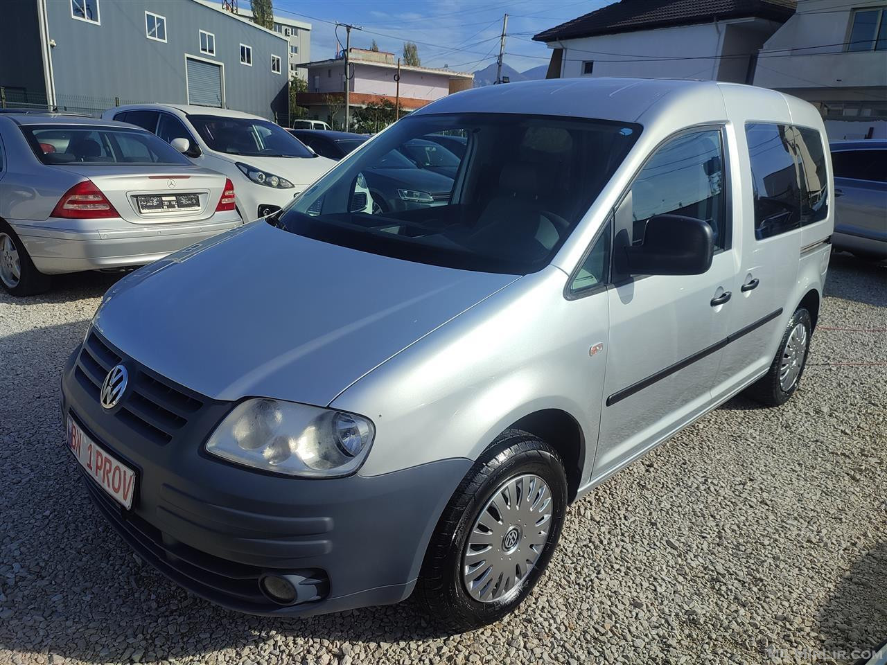 VW Caddy 1.9  NAFTE MANUALE 2009