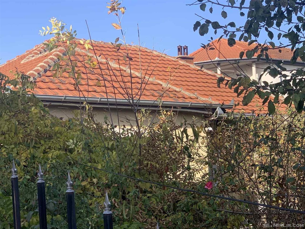 Shitet kulmi i shtëpisë - Podujevë 