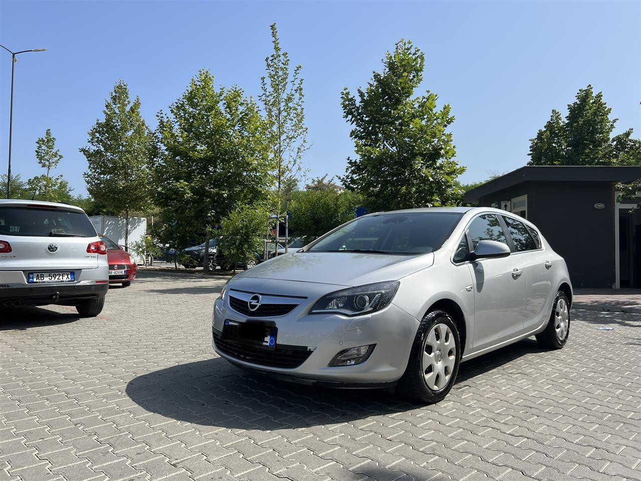 Opel Astra 2012 automat