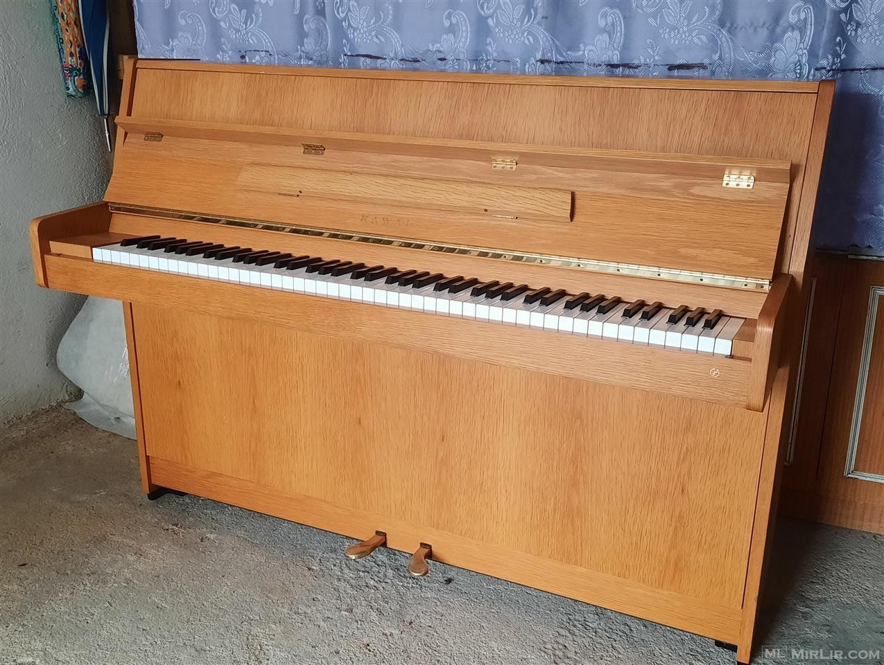 Piano \" Kawai \" -  * Model CX - 5 *
