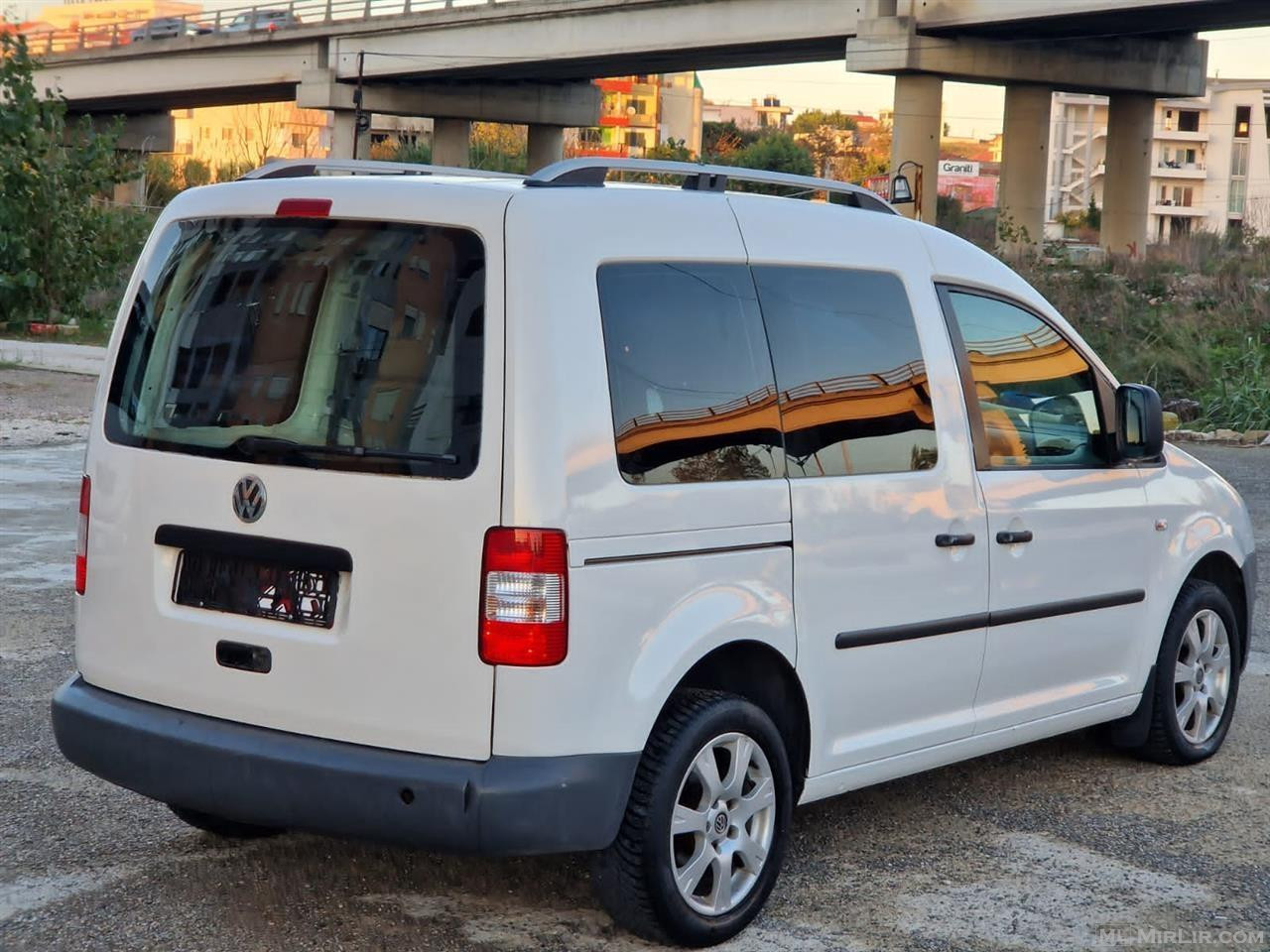 Volkswagen Caddy Life (Contactin Tek Pershkrimi)