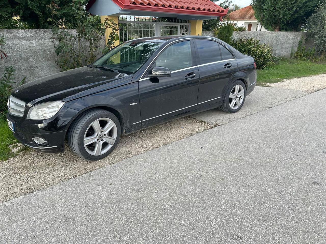 Mercedes-bens W204 