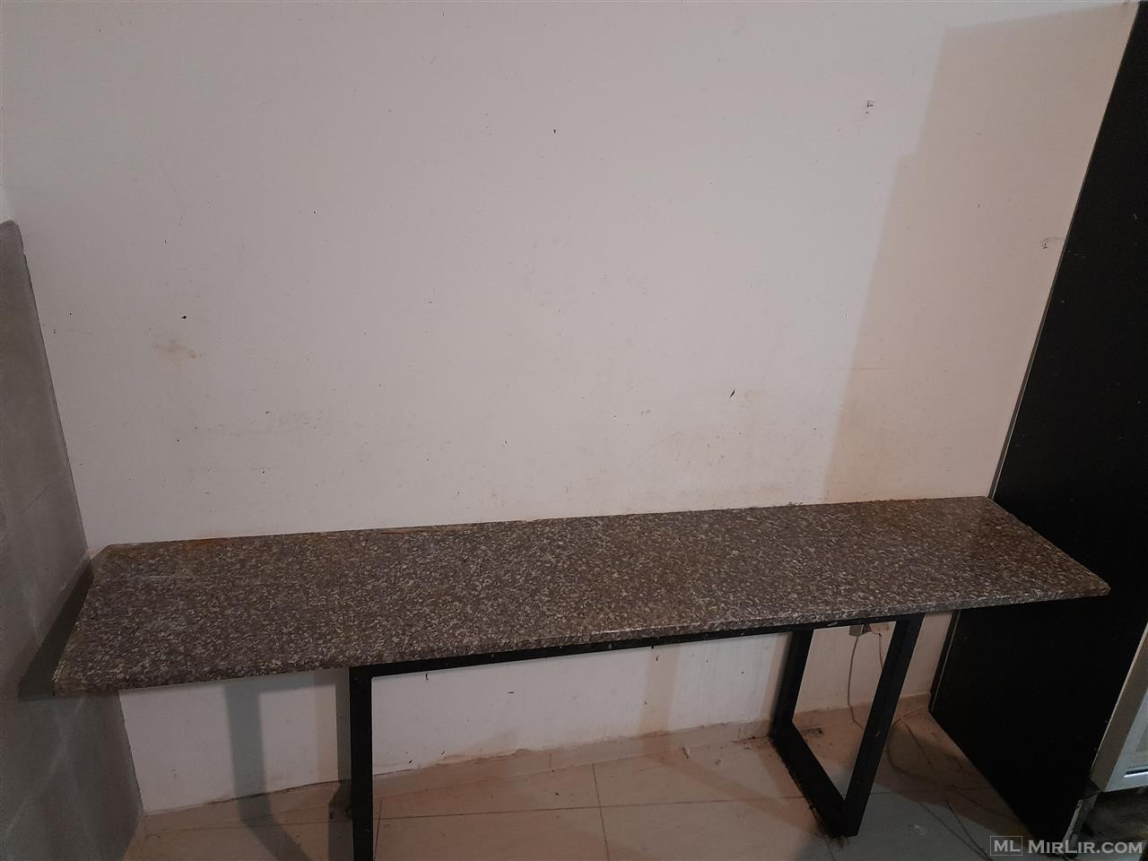 Tavolin Pune