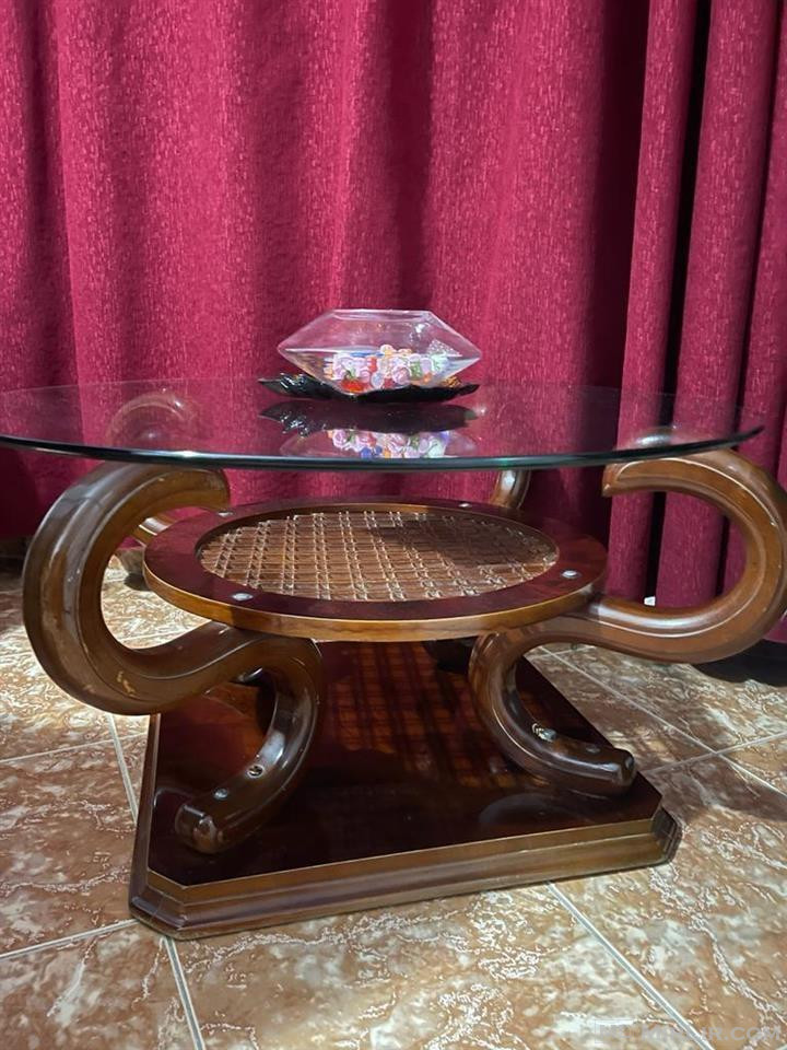 Tavolin druri me xham