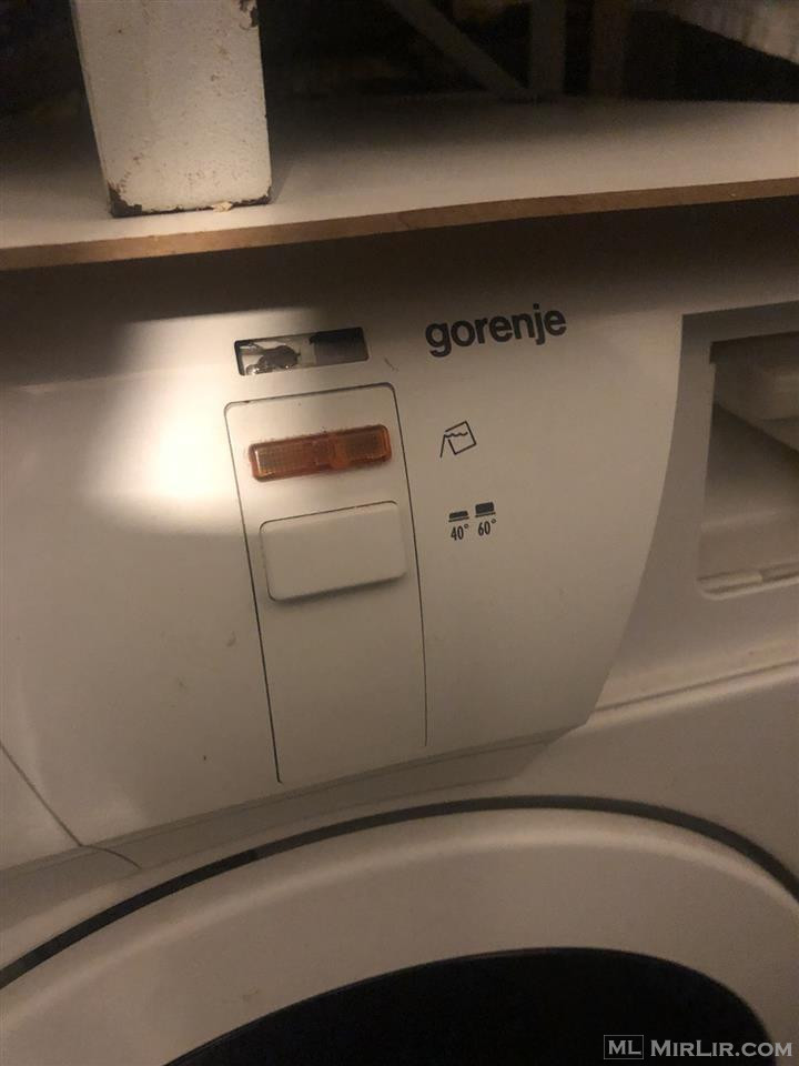 Makina per tharjen e rrobave