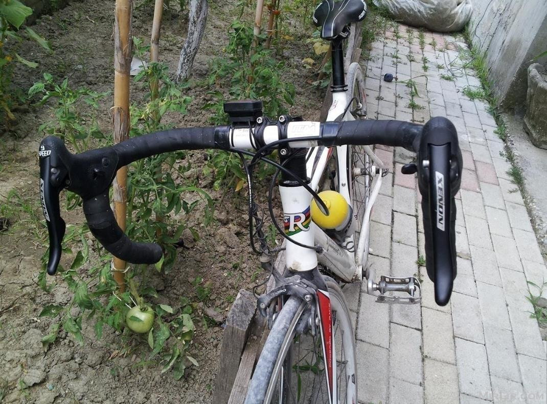 Shitet biciklet kursi alumin
