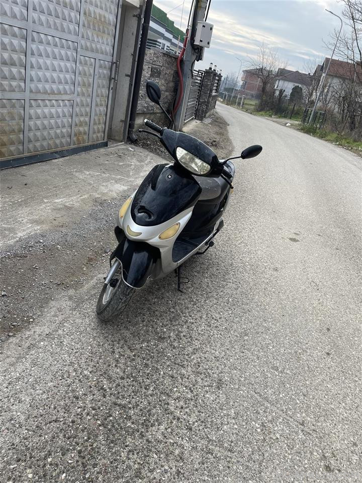 Moped Peugeot