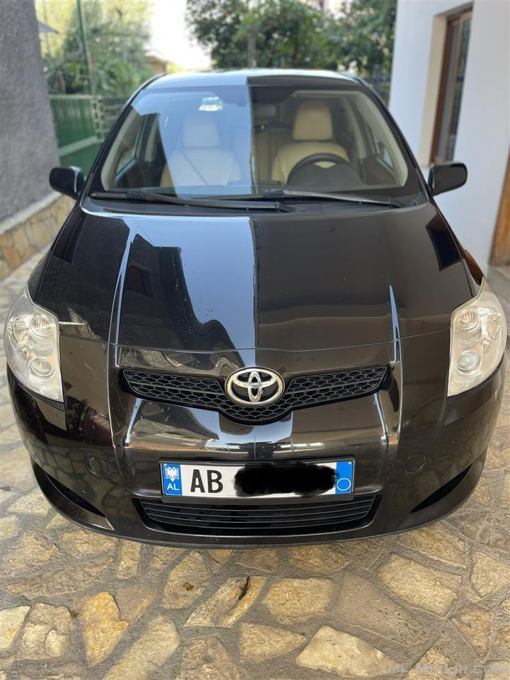Shitet Toyota Auris D4D 