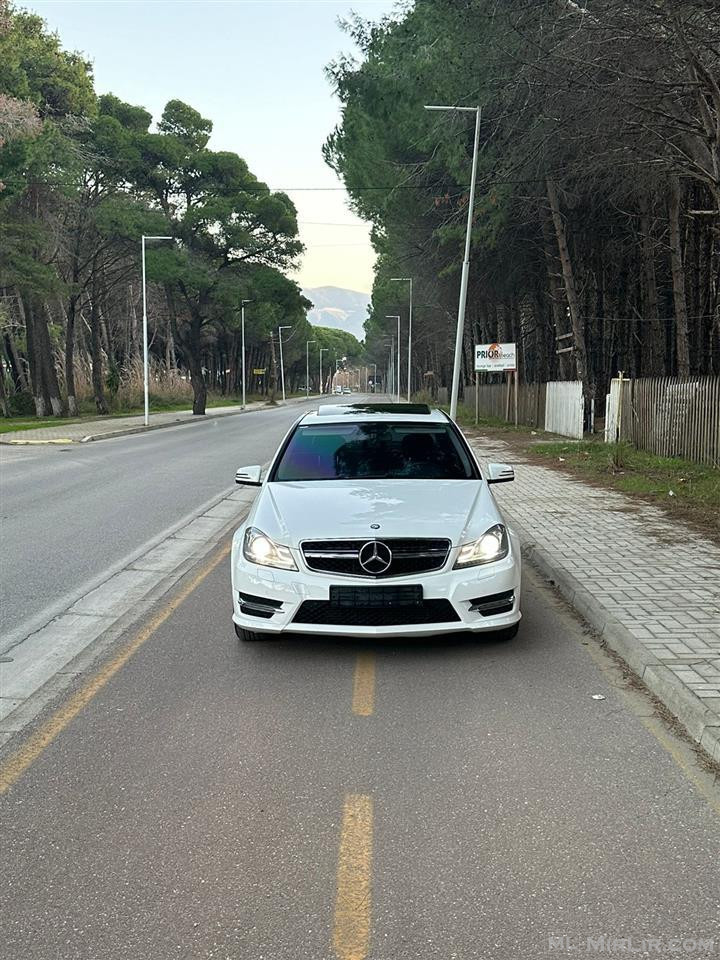 Mercedes C Clas Viti 2013\n\n