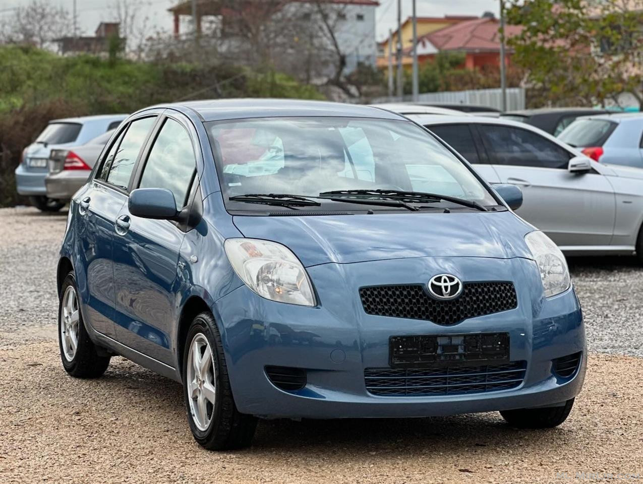 TOYOTA YARIS AUTOMAT 1.4 NAFT