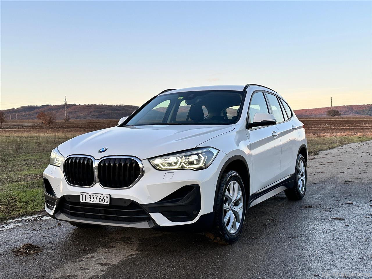 Shes BMW X1. 18d xdrive facelift  ????