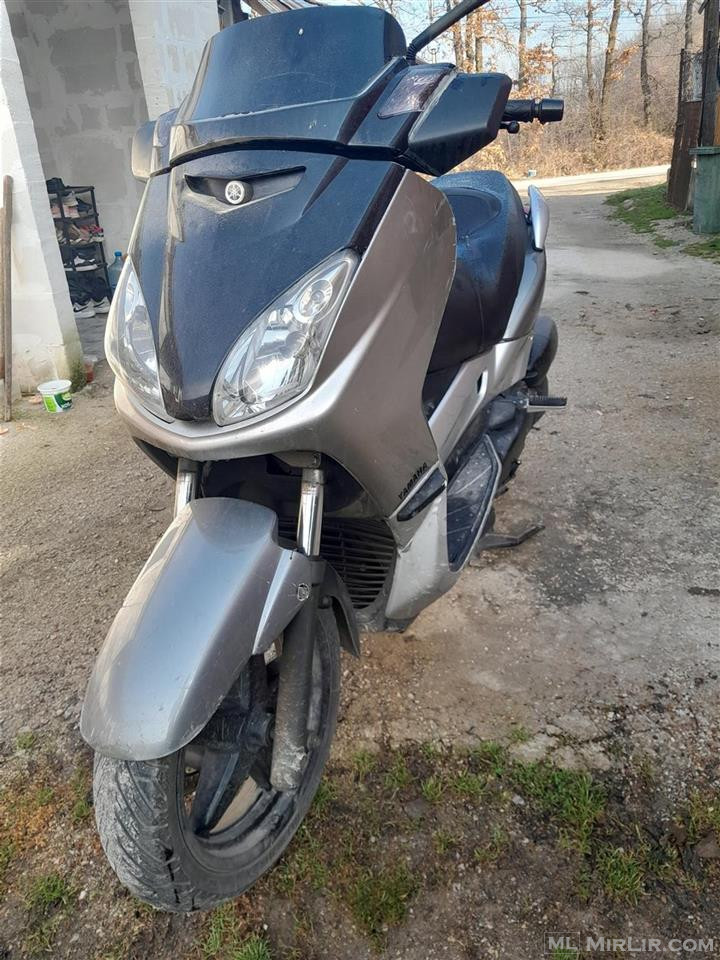 Yamaha xmax 250 cc