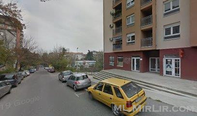 Prodajem stan 3.0 Karaburma Beograd renoviran novogradnja