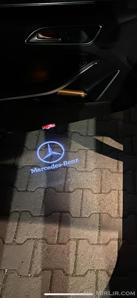 Drita LED me logo Mercedes Benz