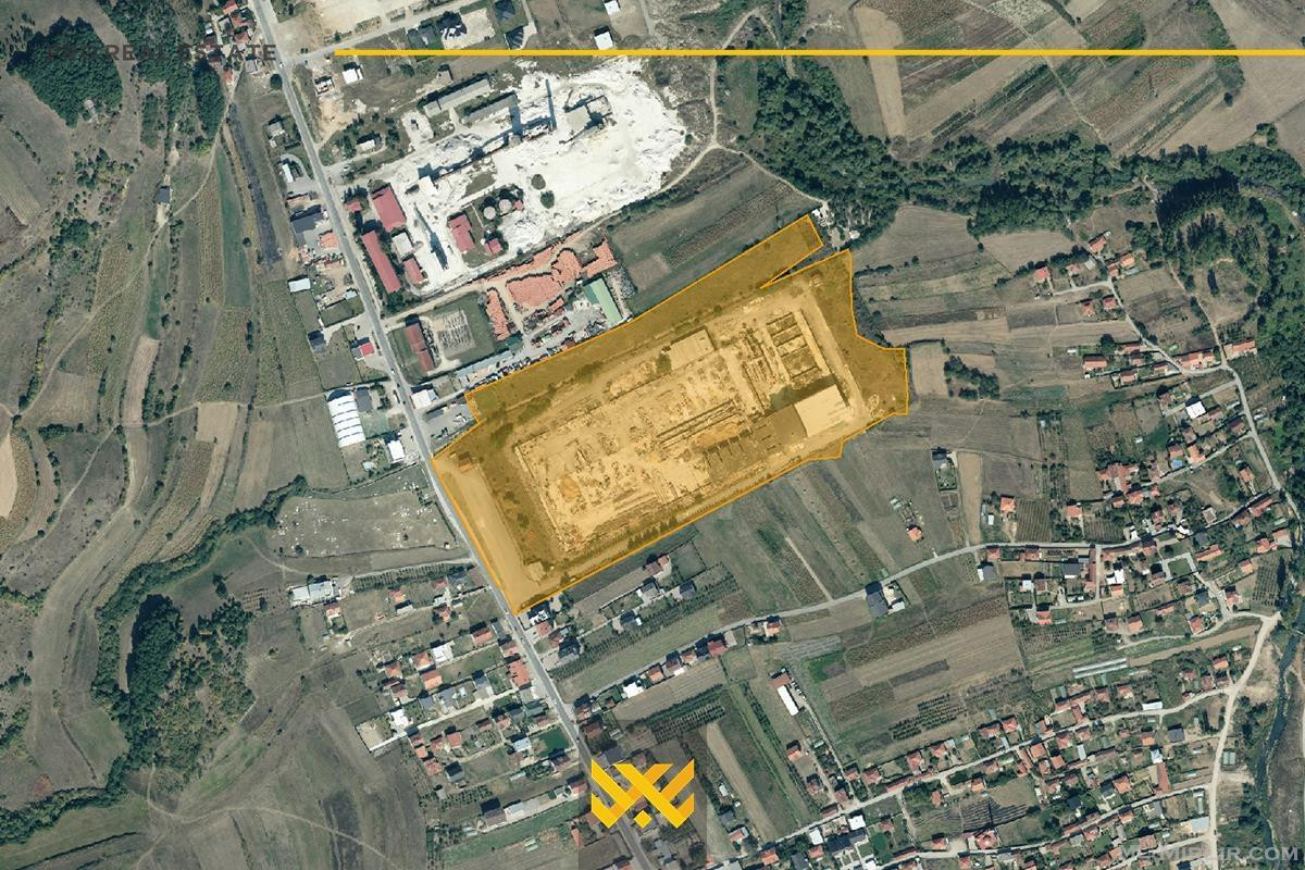 Truall – Fabrikë 8000m² në SHITJE në Kamenicë.