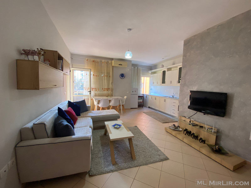 VLORE, JAPIM ME QIRA APARTAMENT 1+1 TE RRUGA E CIPAJVE