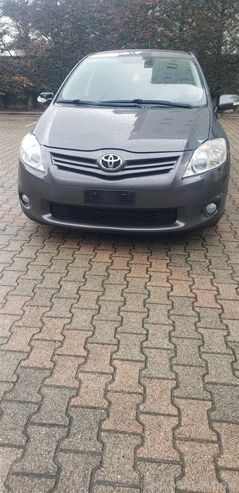 Toyota auris 2010 naft 1.4 ne super gjendje