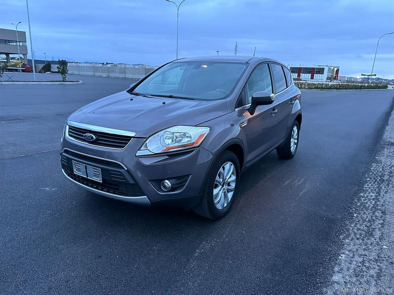 Okazion shitet ford kuga 2011,motorr 2.0 nafte