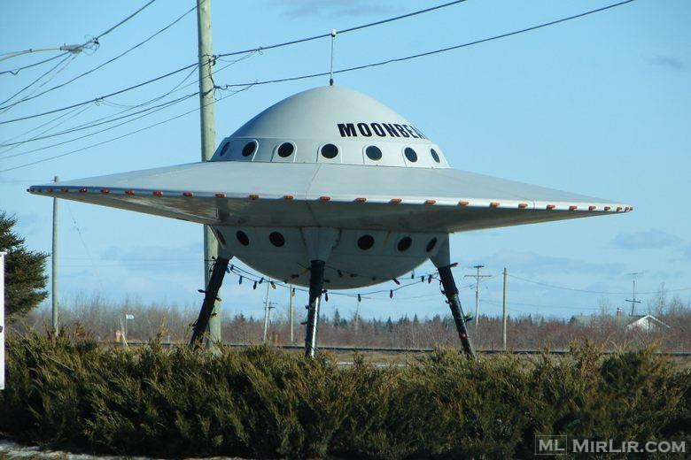 Shitet Anija Kozmike UFO