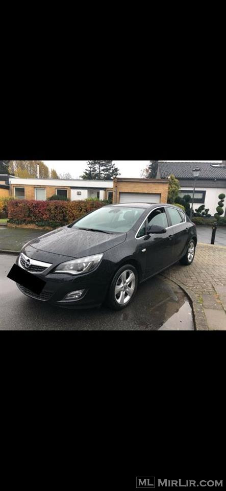 Shitet Opel Astra 2.0 Automatik