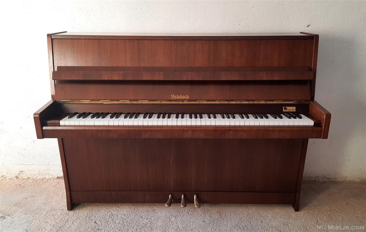 Piano \" Weinbach \" 