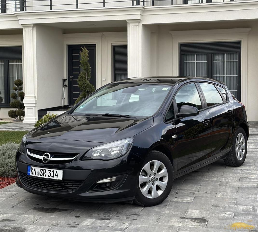 Opel Astra shitet urgjent