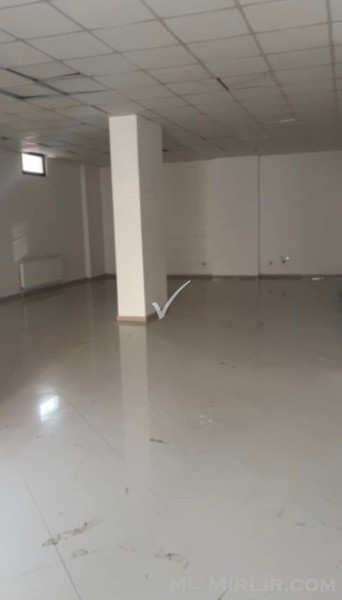 LOKAL 130M2 NË TOPHANE