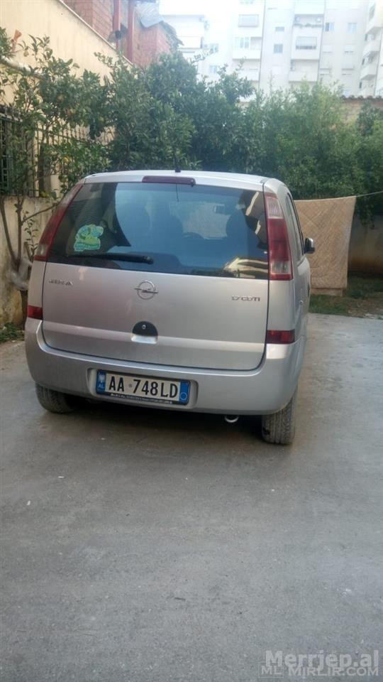 Okazion, shitet 1300 euro Opel meriva, 1.7 nafte, viti 2003.