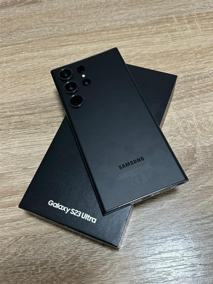 Samsung Galaxy S23 Ultra i Ri i mbyllur