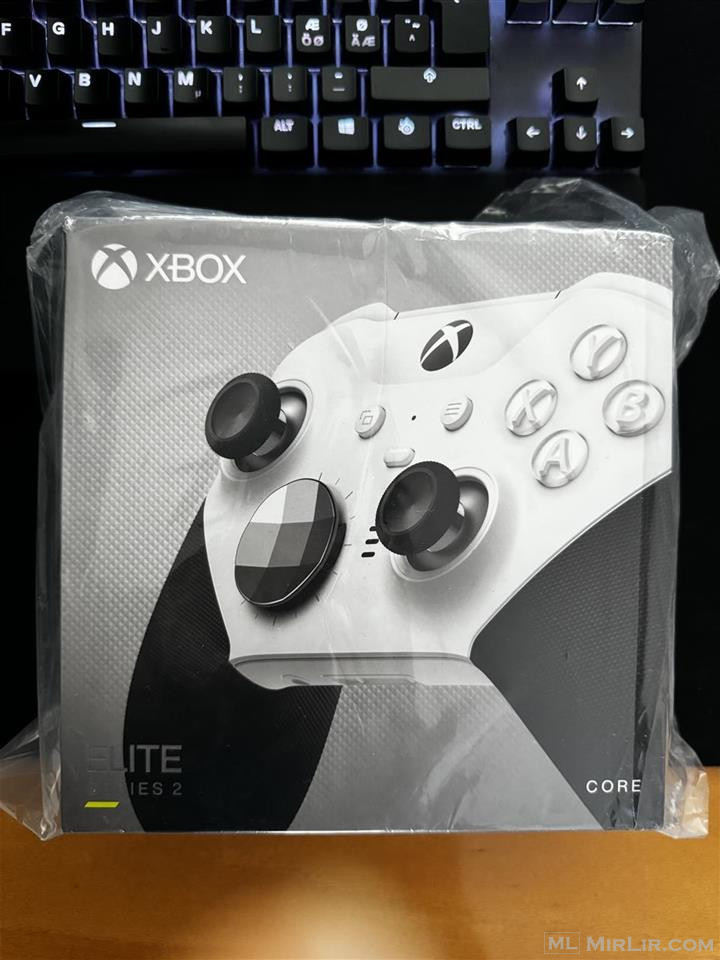Xbox Elite Core Controller - i bardhe