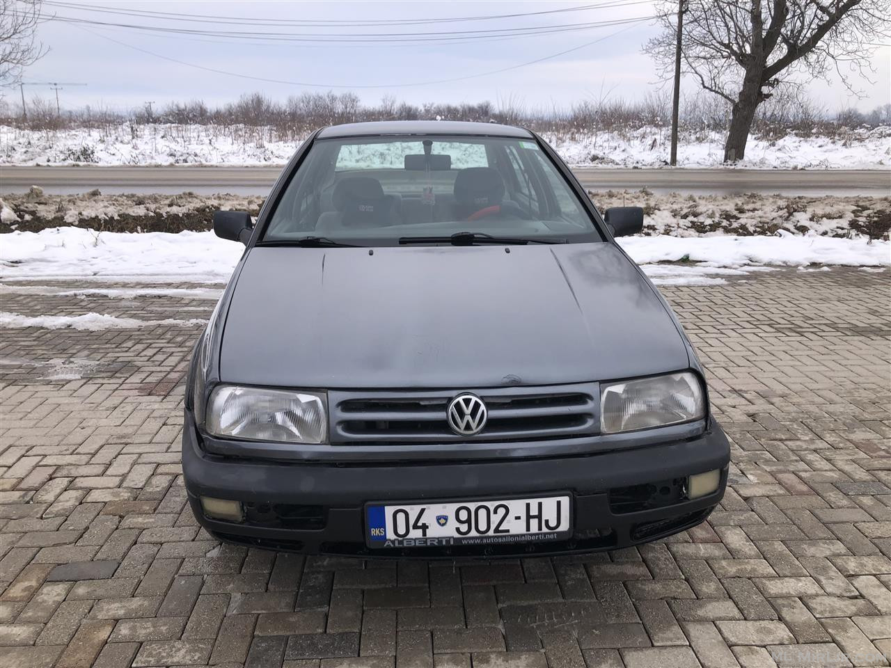 VW Vento 1.8 -92