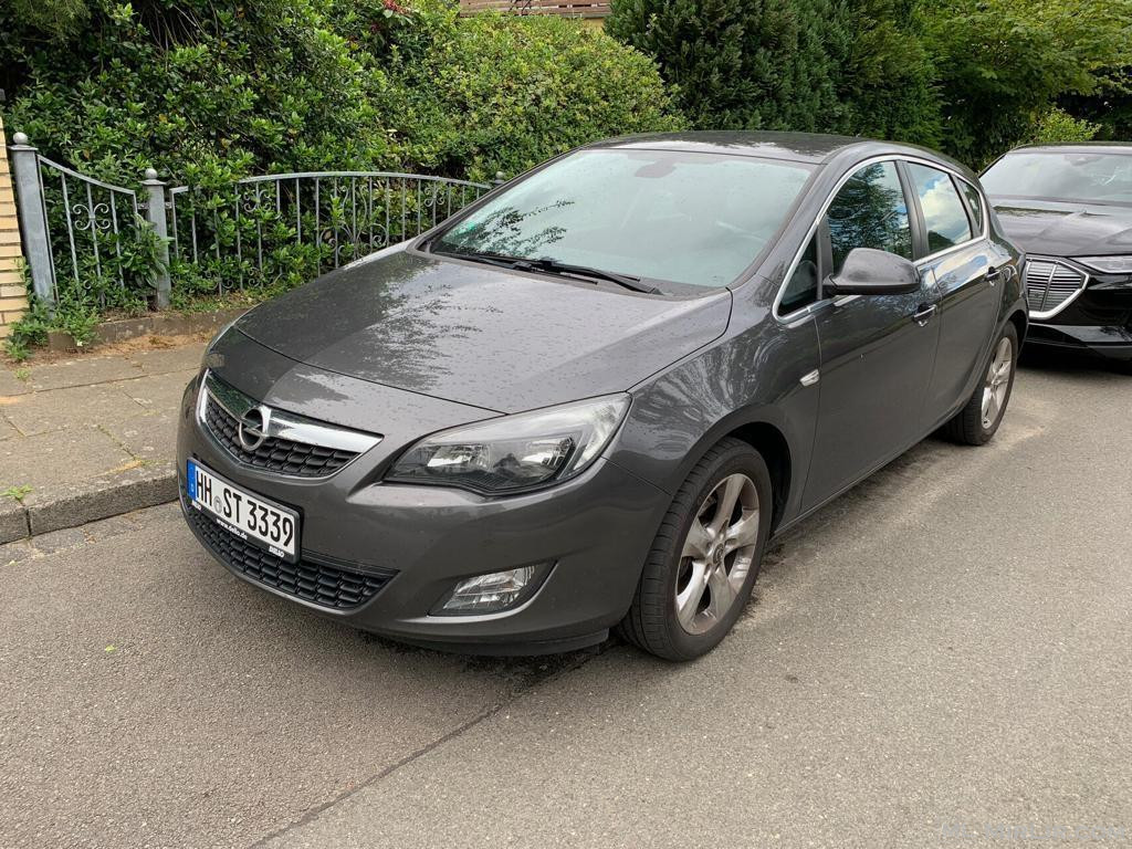 Opel Astra 2.0 Diesel 2011 ✅ 