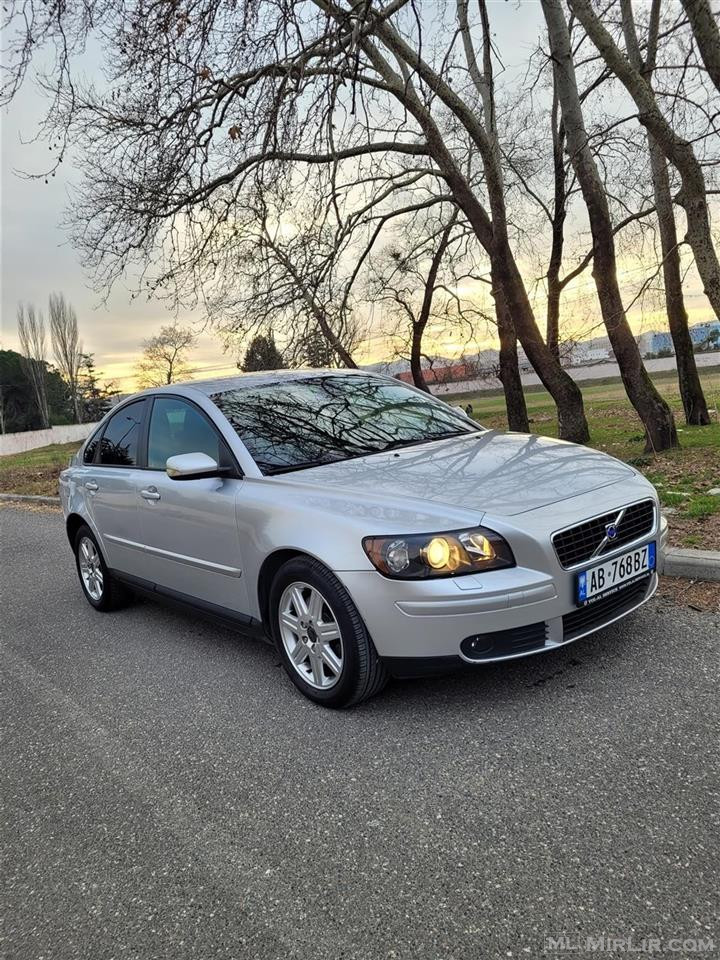Shes Volvo S40