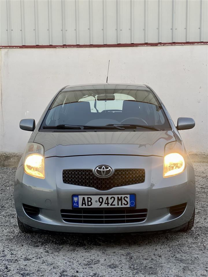 TOYOTA YARIS AUTOMATIKE 1.4 NAFT