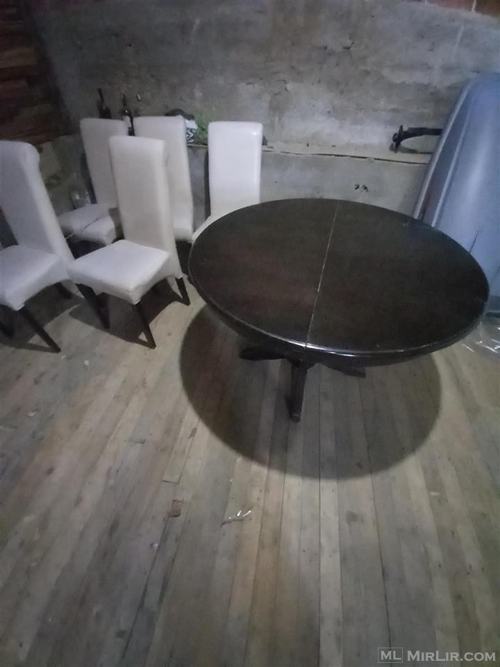 Tavoline kuzhine me karrika
