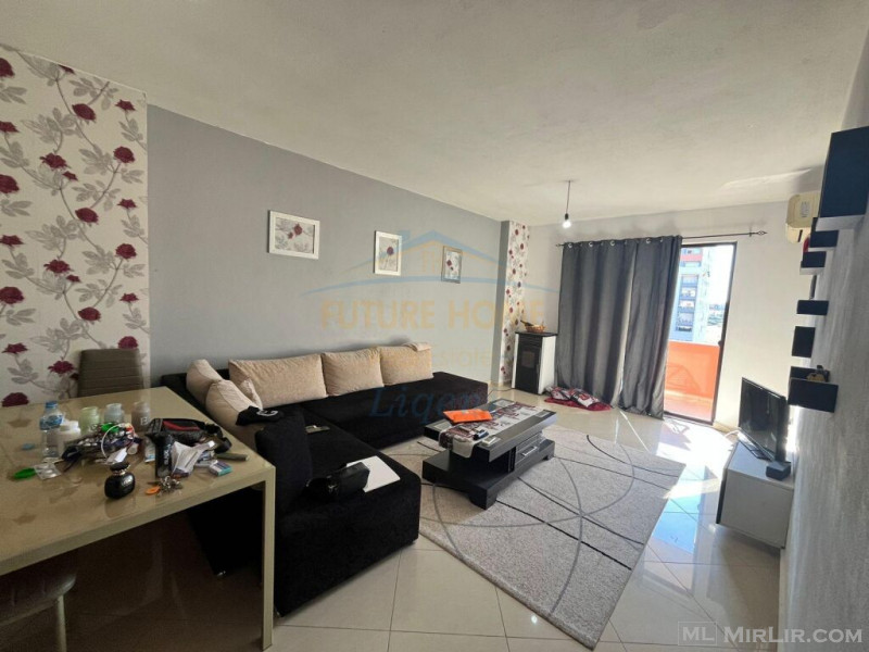 Shitet apartment 2+1 Astir afer Vila L 114990€