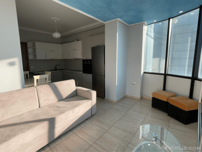 Apartament me qera me pamje nga deti - Skele-Vlore
