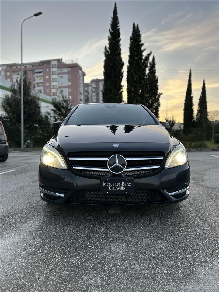 Mercedes B class 2.0 full opsion panorama