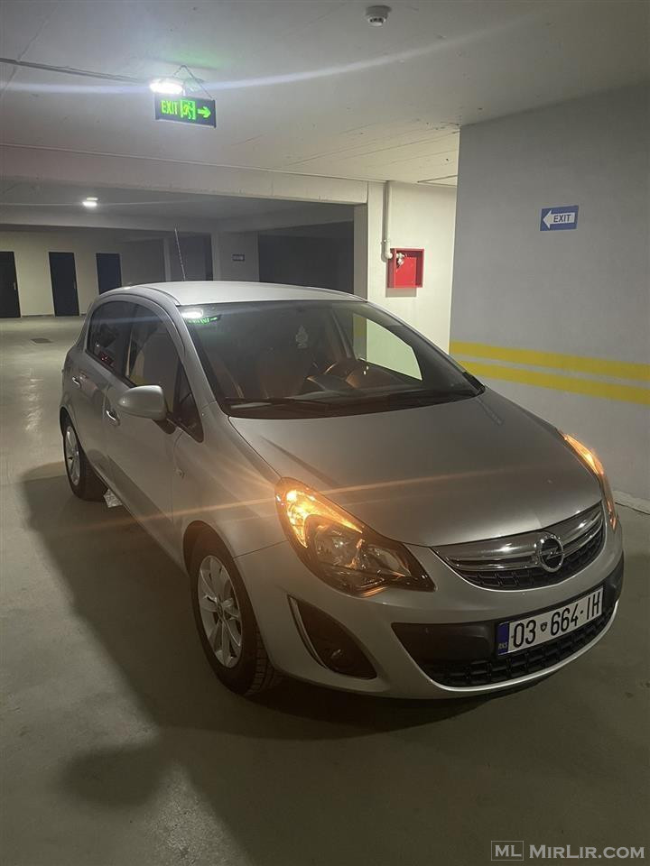 Shitet Opel Corsa 1.4 dielsel 2014