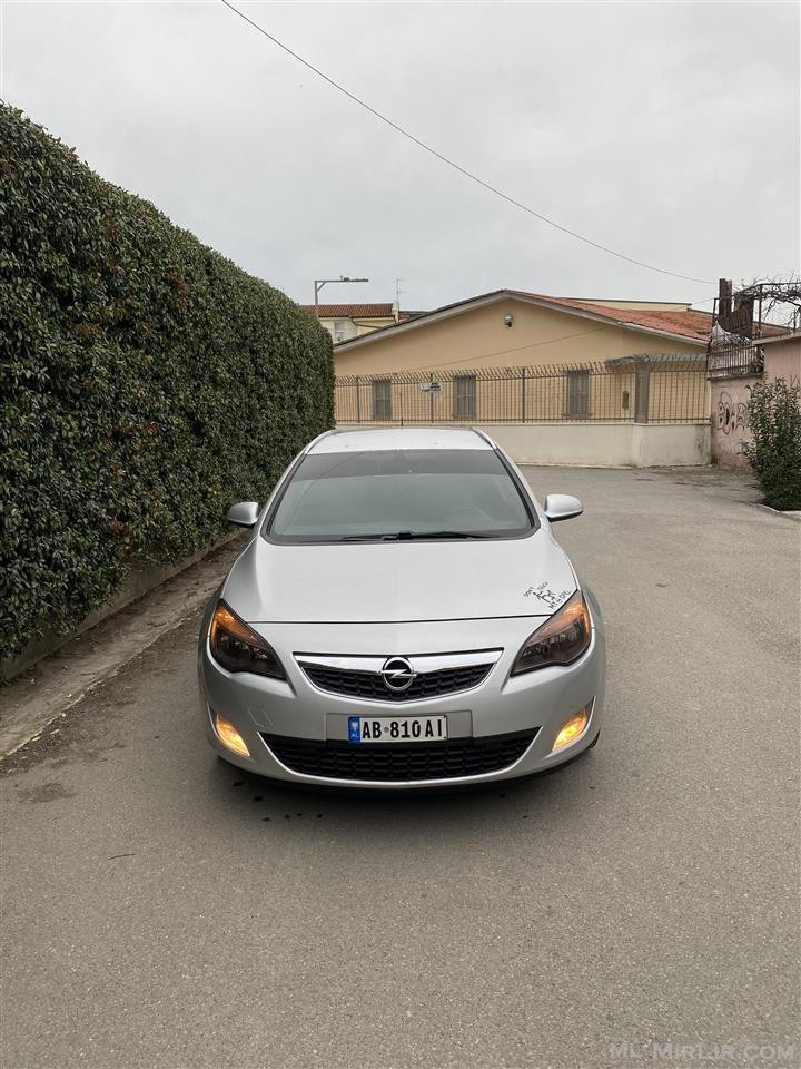 Okazion Opel Astra J 