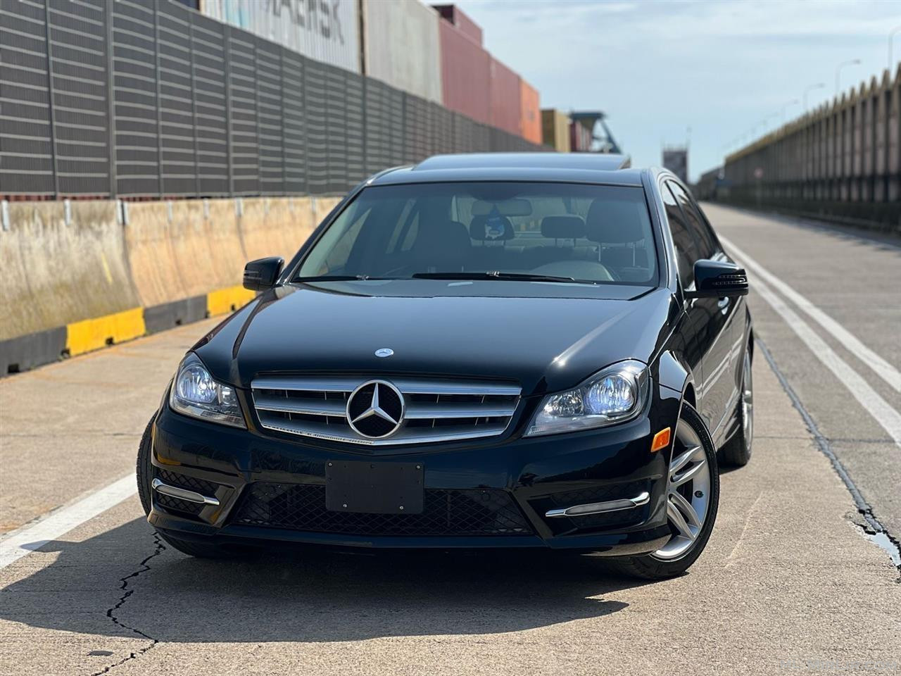 Mercedes Benz C 300 4 matic Amg Package 2012