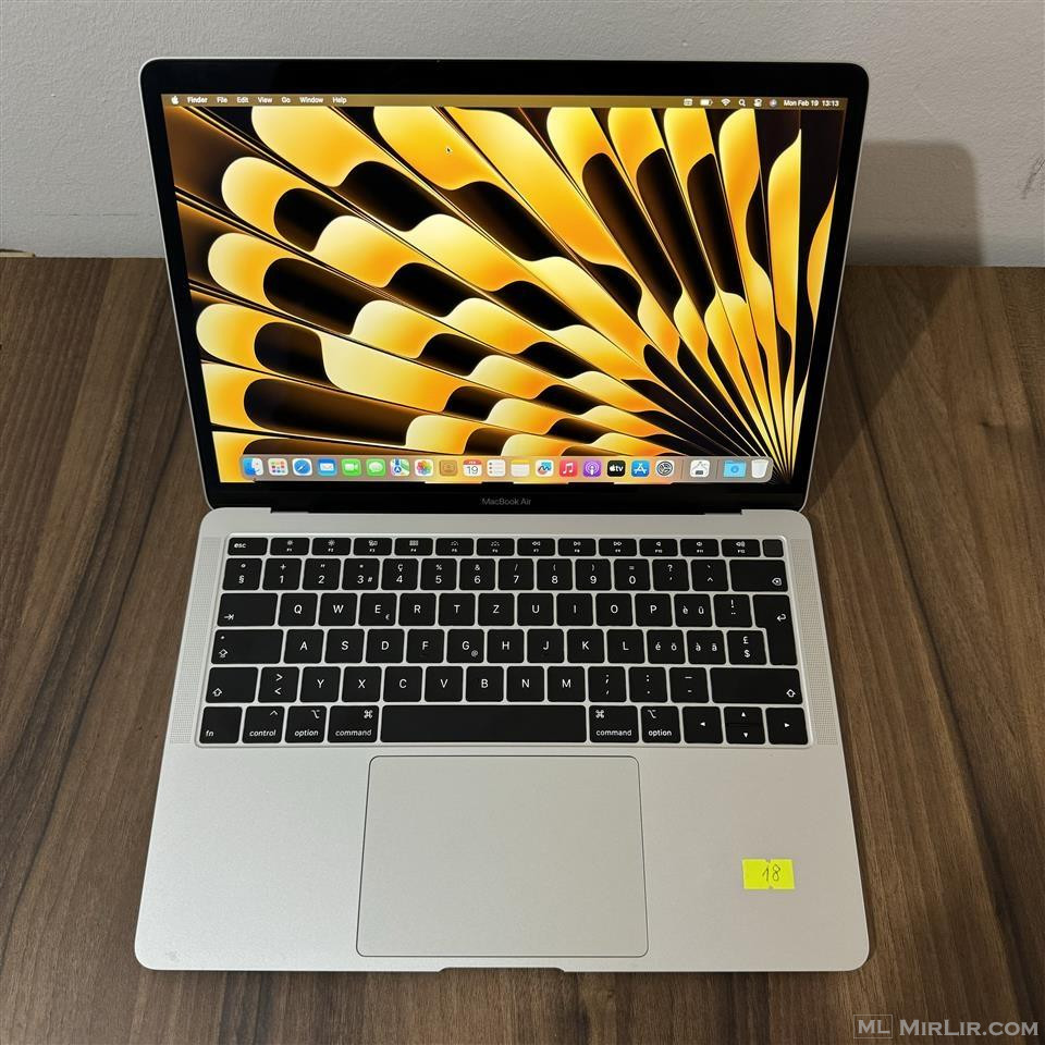 MacBook Air 2018 i5 8 Ram 512 SSD sikur i ri 