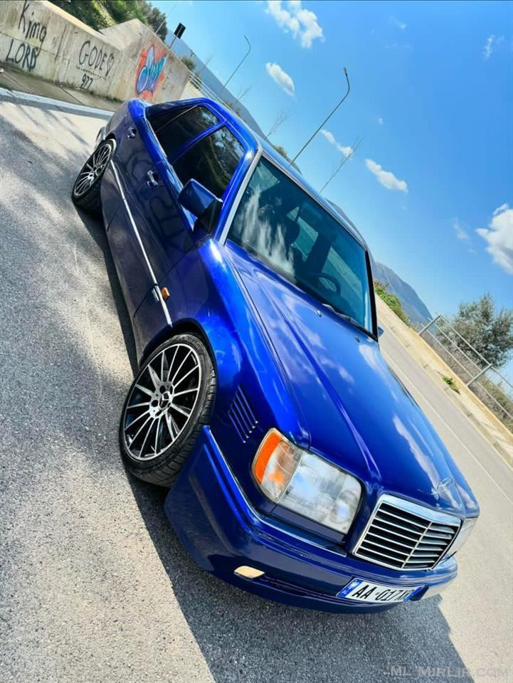 W124