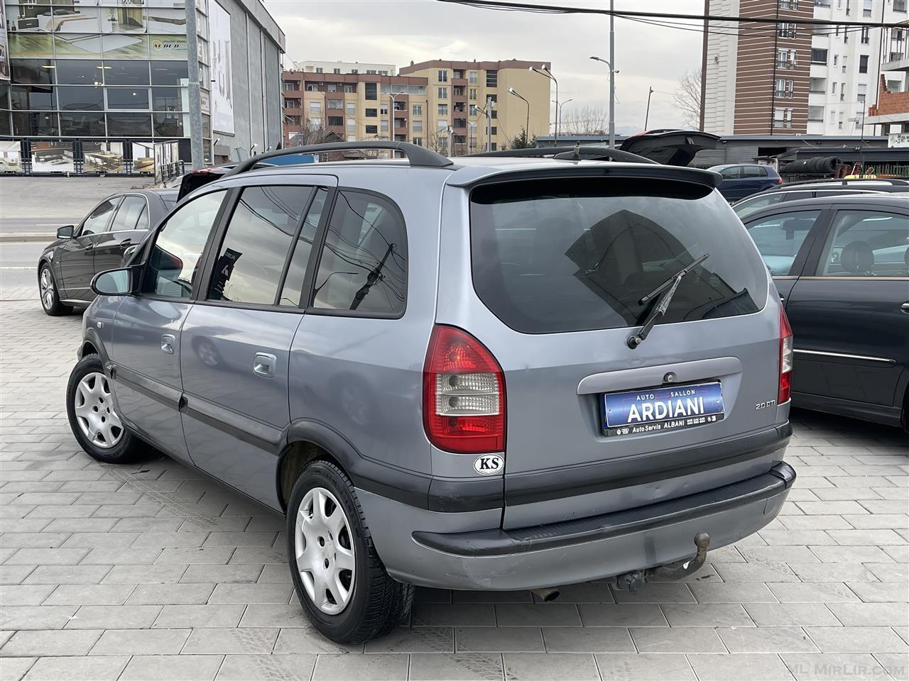 OPEL ZAFIRA 2.0 DTI 7 ULSE Vp 2004 